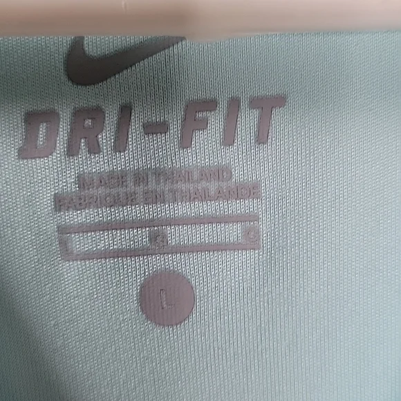 Nike Dri-Fit Light Blue Shortsleeve Teeshirt - Picture 4 of 8